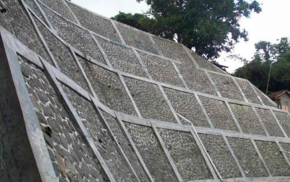 Pemeliharaan Talud Permukiman (Pakuncen)